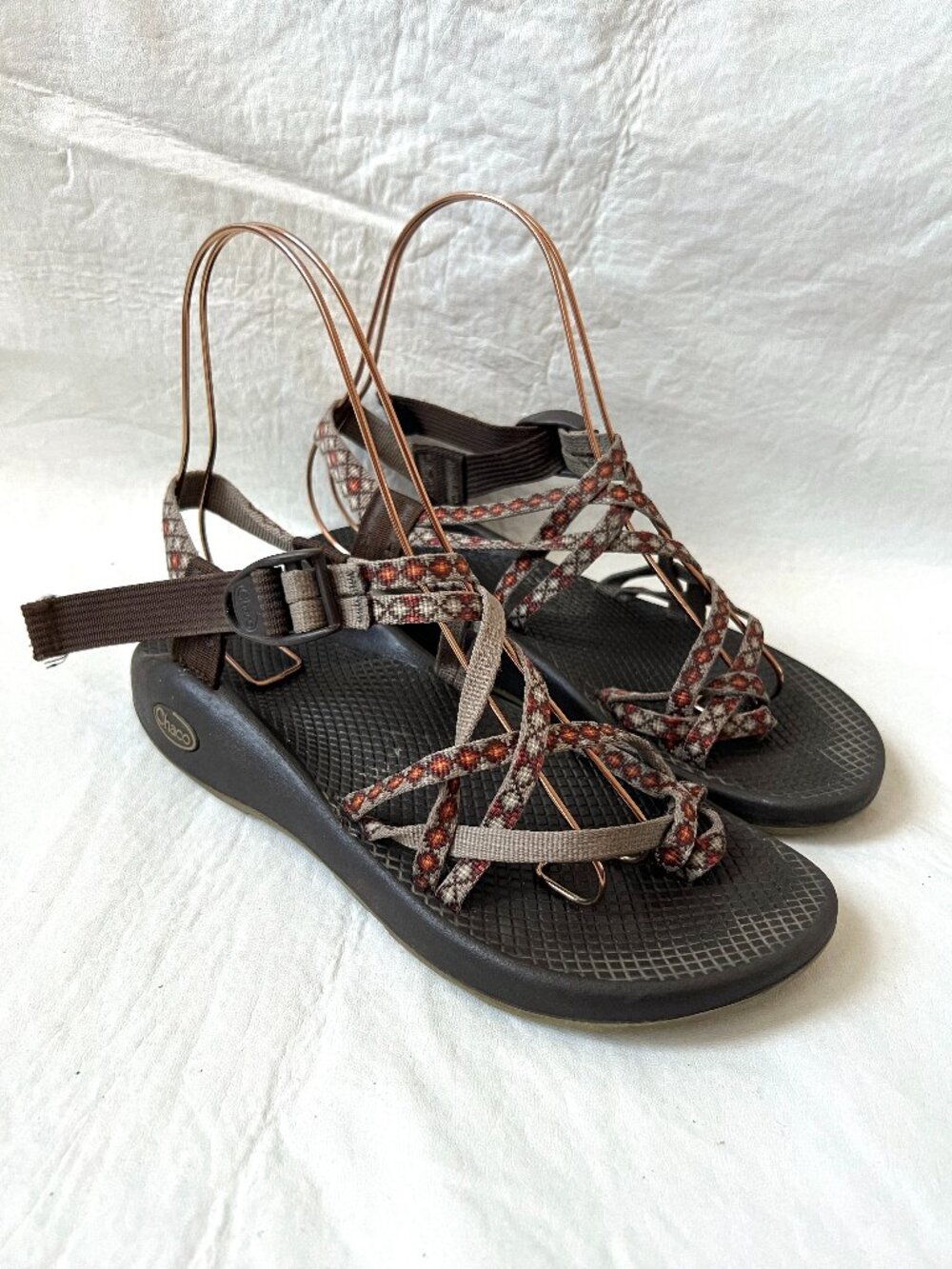 Chaco sandals ZX/2 Yampa womens 9 brown orange toe loop ankle strap criss cross